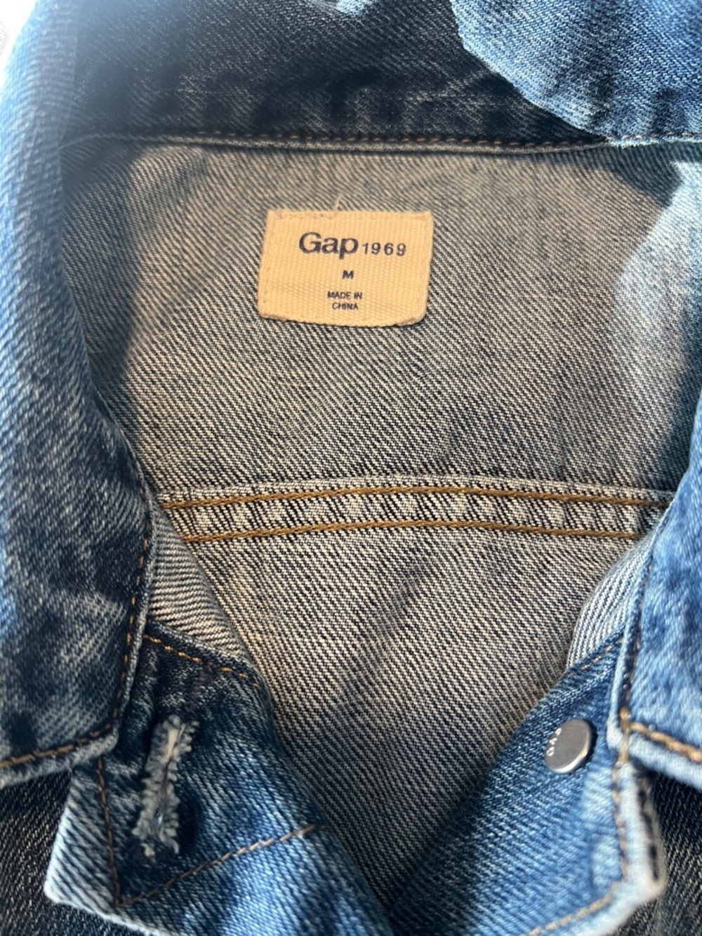 Vintage GAP Blue Denim Jacket with Crown Embroidered Patches - Picture 2 of 8
